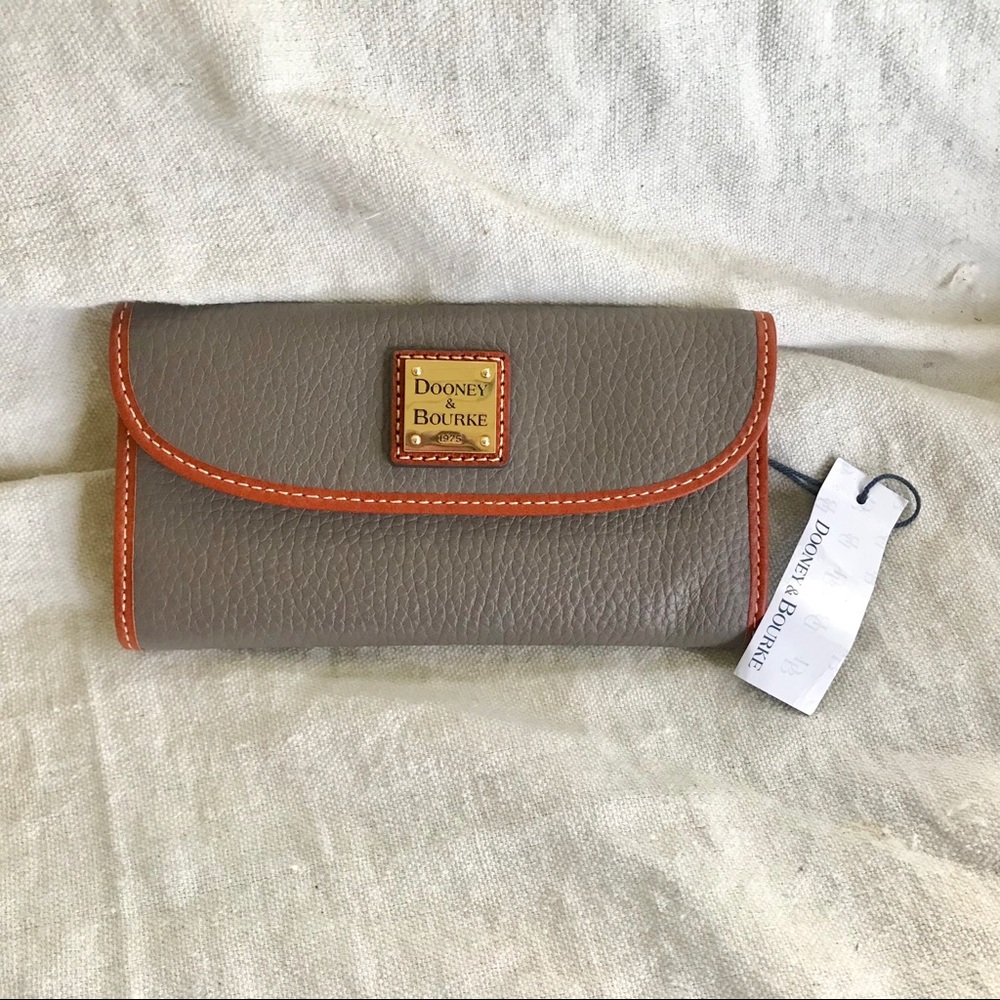 Dooney and Bourke clutch wallet